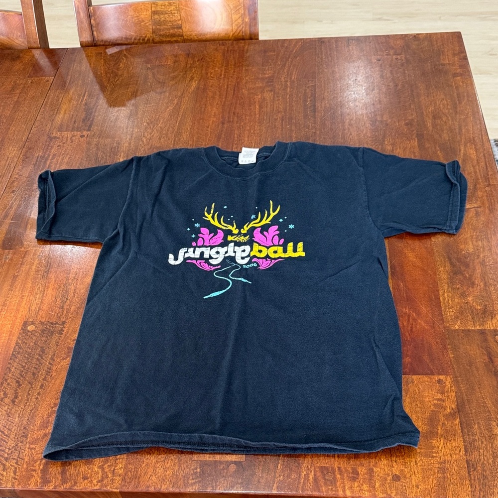 Bostons Kiss Radio Station 108 FM Black 'Jingle Ball' Graphic Tee